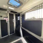 Oakley 3.5t horse area with padded partitions